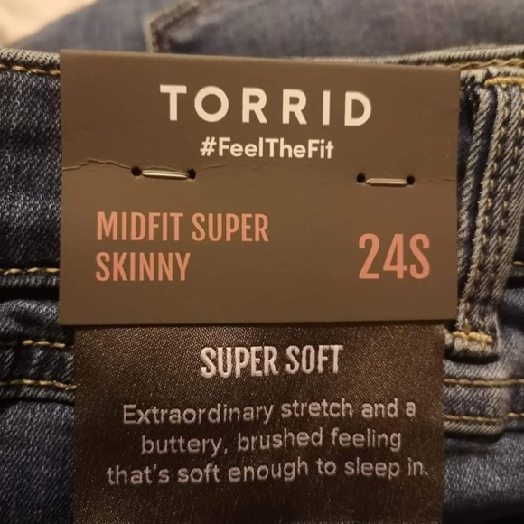 Torrid Midfit Super Skinny Jeans - Picture 7 of 8